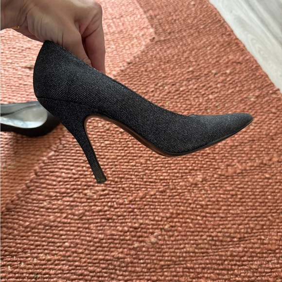 Berskha glitter/sparkly silver heels in size 37 EU - Picture 3 of 4